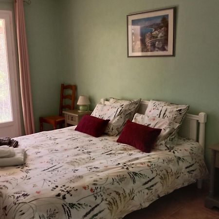 Bed and Breakfast La Farigoulette Lorgues Exterior foto