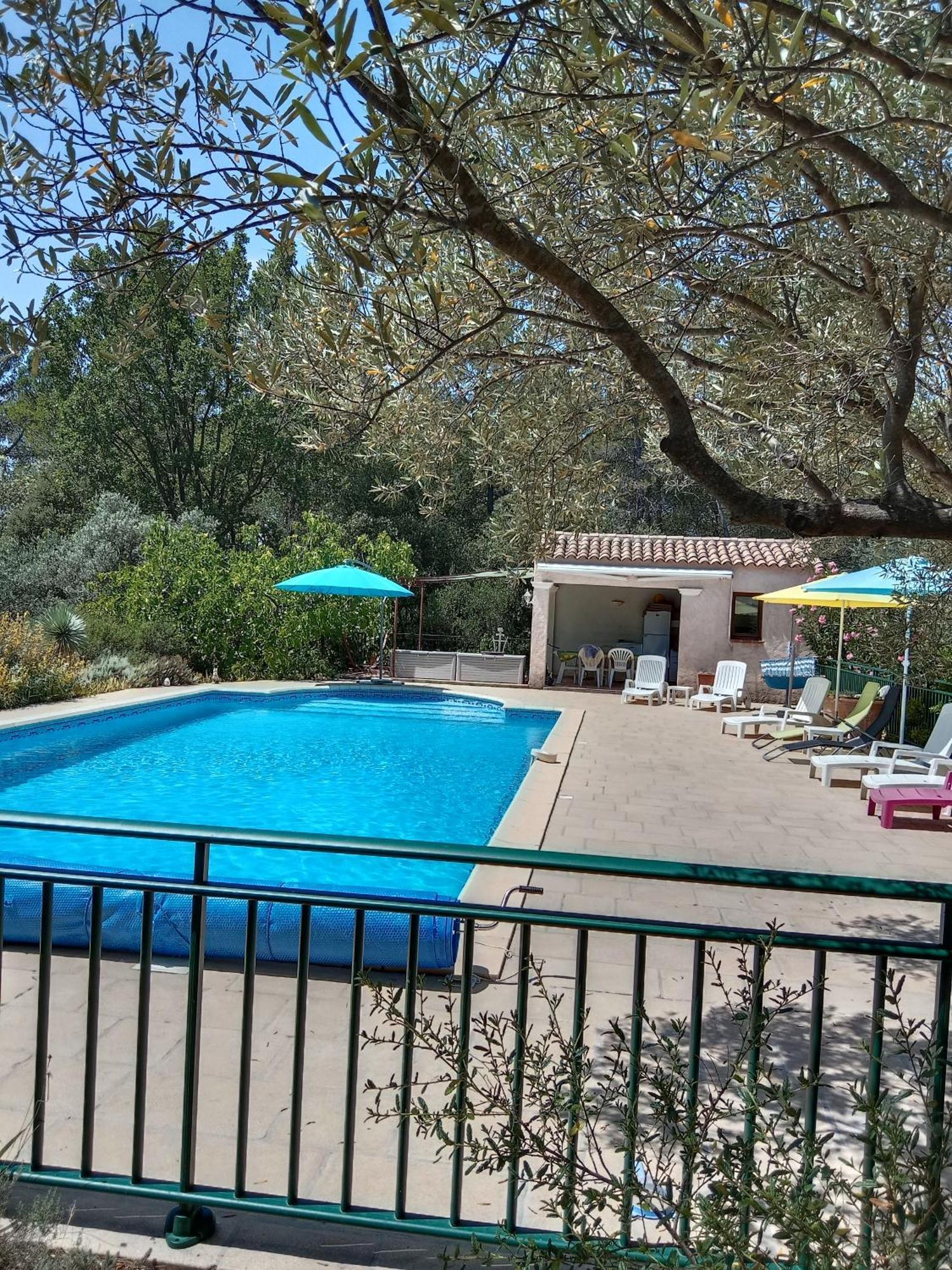 Bed and Breakfast La Farigoulette Lorgues Exterior foto